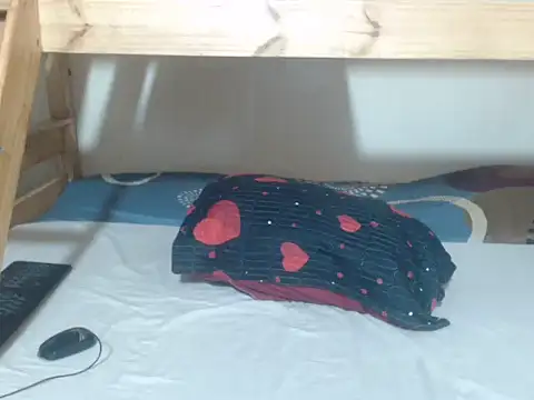 Phoenix Curvelicious online show from 17, 12, 2025