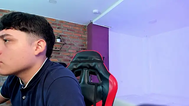 HotThreesoome online show from 28, 3, 2026