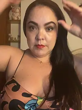 Snapshot of EmiHarrys chatting on 2, 4, 2026 EmiHarrys online show from 2, 4, 2026