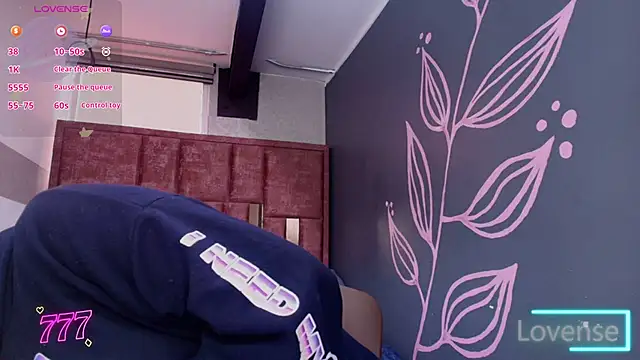 Kiara Fox   online show from 1, 6, 2026