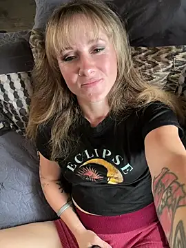 alluringpixie online show from 27, 3, 2026