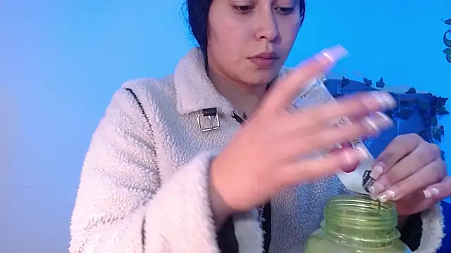 naomybenedetti online show from 15, 1, 2026