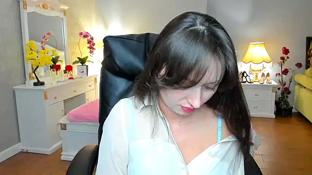 Snapshot of RosiAlina chatting on 16, 7, 2026 RosiAlina online show from 16, 7, 2026