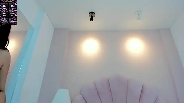 Nahomy Harperr online show from 5, 12, 2025