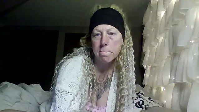 Snapshot of Outdoorchicjj chatting on 17, 2, 2026 Outdoorchicjj online show from 17, 2, 2026