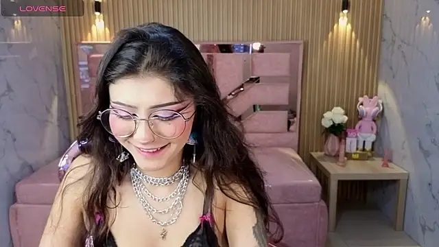 miss devil s online show from 20, 2, 2026