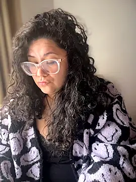 VanesssaMilf  online show from 6, 3, 2026