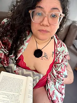 VanesssaMilf  online show from 19, 5, 2026