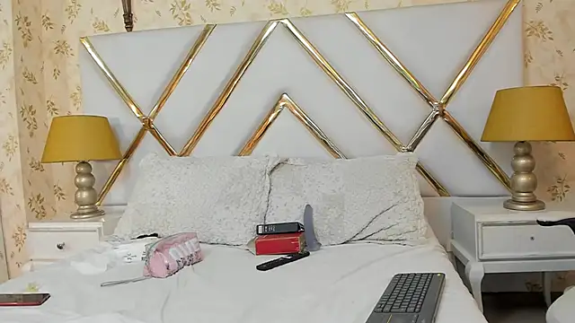 RachelleEvans online show from 12, 1, 2026