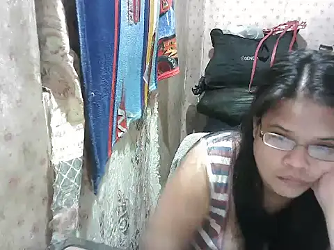 Snapshot of Hotty_babe23 chatting on 14, 12, 2025 Hotty babe23 online show from 14, 12, 2025