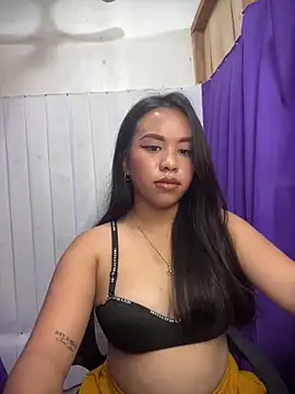 Snapshot of Lovely_apple19 chatting on 2, 3, 2026 Lovely apple19 online show from 2, 3, 2026