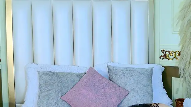 Snapshot of NinnaPiers chatting on 25, 2, 2026 NinnaPiers online show from 25, 2, 2026