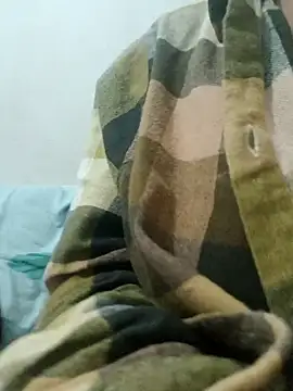 nehakapoor89 online show from 20, 12, 2025