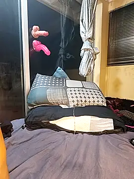 ChoklitBerryXX online show from 9, 3, 2026