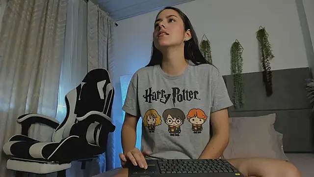 JulietaSnow online show from 7, 3, 2026