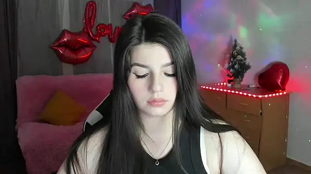 KisaModel online show from 25, 3, 2026