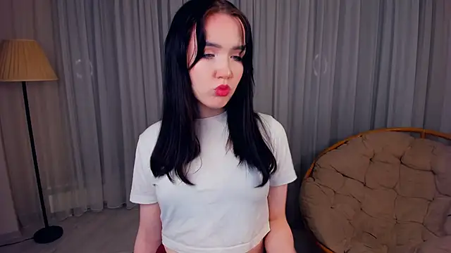 LenaKurpiel online show from 17, 12, 2025