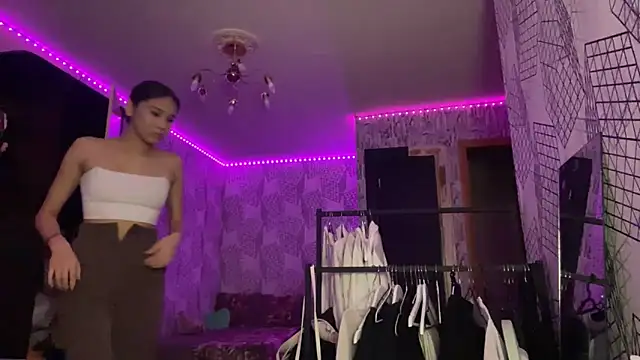 Snapshot of Ronnni_Schmidt chatting on 19, 12, 2025 Ronnni Schmidt online show from 19, 12, 2025