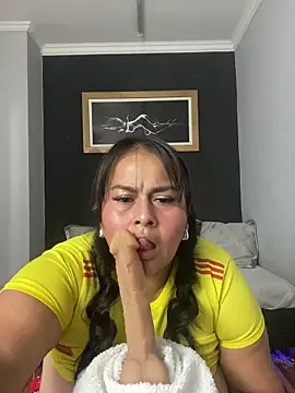 Snapshot of SayMarLuna chatting on 11, 6, 2026 SayMarLuna online show from 11, 6, 2026