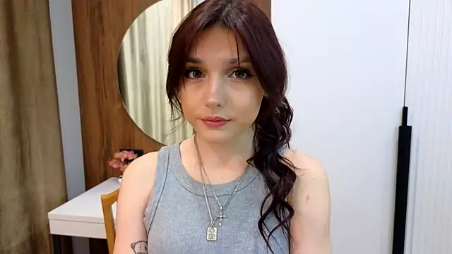 Snapshot of NatishaAlpern chatting on 5, 2, 2026 NatishaAlpern online show from 5, 2, 2026