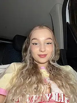 -teenytiny- online show from 14, 12, 2025