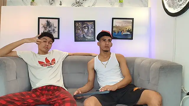 HORNY PRETTY online show from 17, 4, 2026