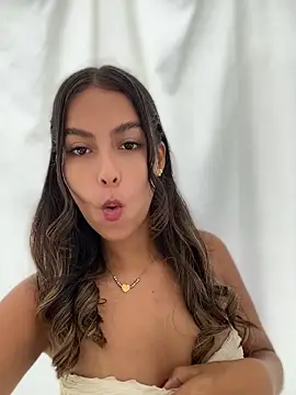 Valeria-escobar online show from 8, 4, 2026