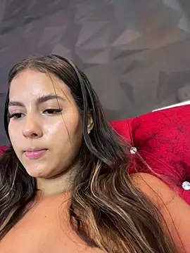 Snapshot of Valeria-escobar chatting on 19, 4, 2026 Valeria-escobar online show from 19, 4, 2026
