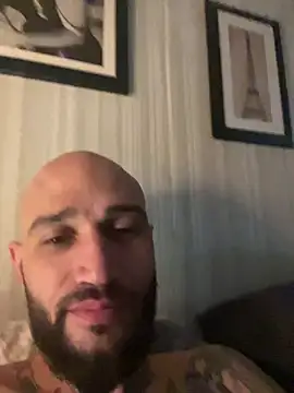 kingNQueen1211 online show from 24, 4, 2026