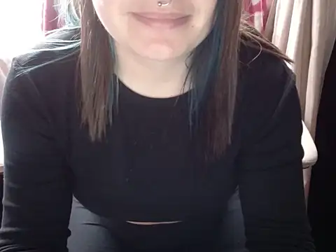 Snapshot of 666maskgirl chatting on 15, 5, 2026 666maskgirl online show from 15, 5, 2026