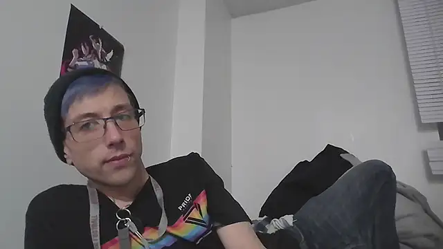 Snapshot of AskAveryAnything chatting on 19, 12, 2025 AskAveryAnything online show from 19, 12, 2025