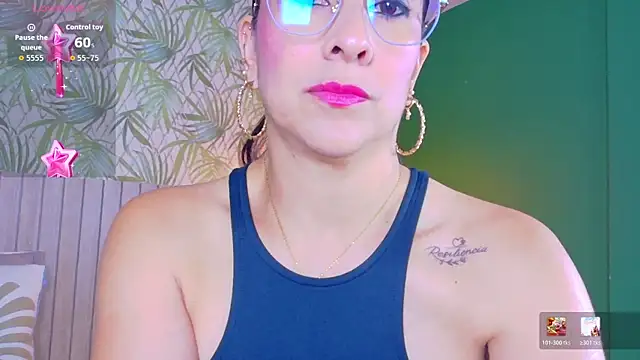 Snapshot of Sunny_River chatting on 5, 7, 2026 Sunny River online show from 5, 7, 2026