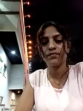 Snapshot of Natacha_31 chatting on 15, 5, 2026 Natacha 31 online show from 15, 5, 2026