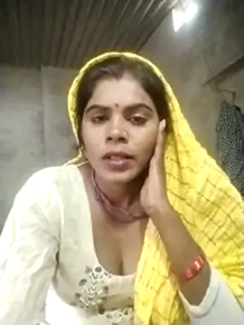 Sexy Rajkumari123 online show from 19, 1, 2026