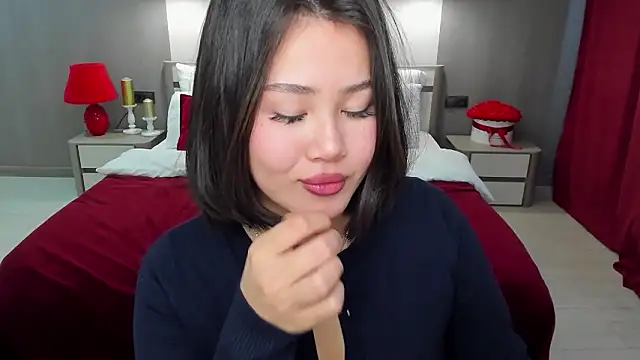 Brunette Charm online show from 19, 1, 2026