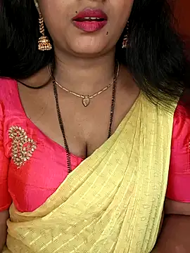 Snapshot of Rachu_love chatting on 19, 6, 2026 Rachu love online show from 19, 6, 2026