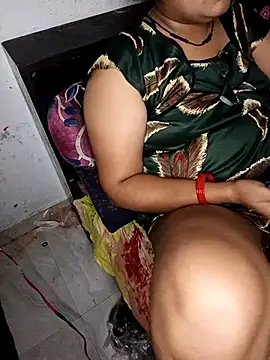 Snapshot of Desi_bhabhi299 chatting on 8, 5, 2026 Desi bhabhi299 online show from 8, 5, 2026