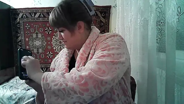 swett girll online show from 16, 4, 2026