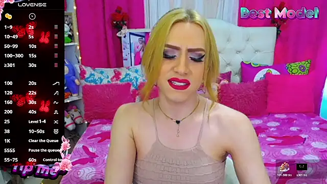 Snapshot of golden_girl01 chatting on 9, 6, 2026 golden girl01 online show from 9, 6, 2026