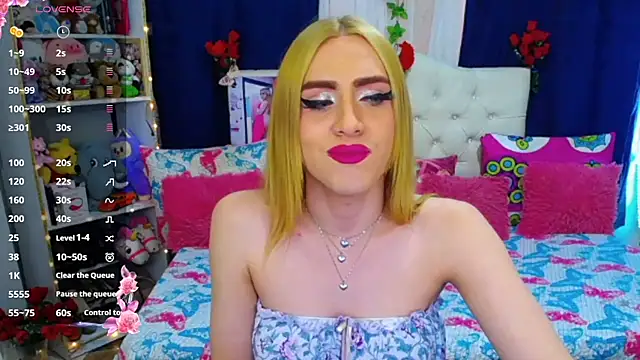 Snapshot of golden_girl01 chatting on 13, 7, 2026 golden girl01 online show from 13, 7, 2026