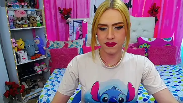 Snapshot of golden_girl01 chatting on 29, 7, 2026 golden girl01 online show from 29, 7, 2026