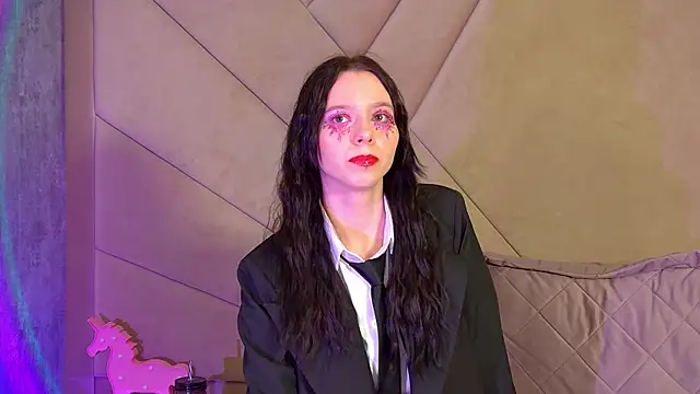 ArinaKubrick online show from 15, 4, 2026