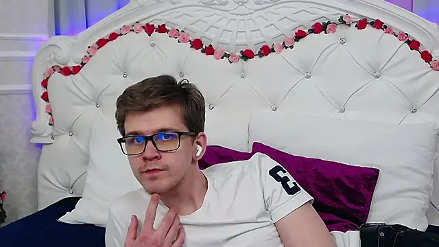 NickJohnas online show from 12, 4, 2026