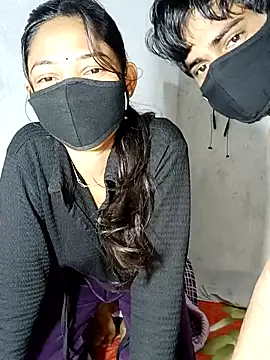 Snapshot of realcouple71 chatting on 15, 2, 2026 realcouple71 online show from 15, 2, 2026