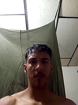 Snapshot of Marshallbronnxx chatting on 8, 4, 2026 Marshallbronnxx online show from 8, 4, 2026