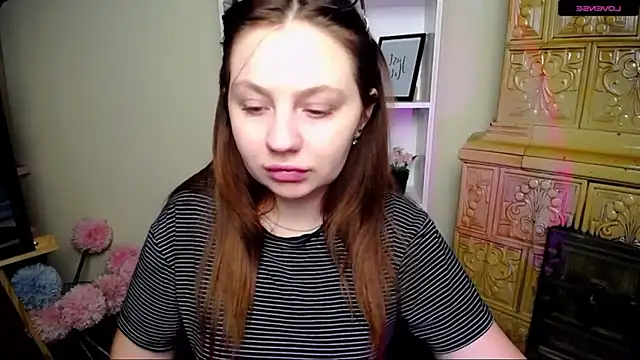 Snapshot of LiliaErmi chatting on 9, 1, 2026 LiliaErmi online show from 9, 1, 2026