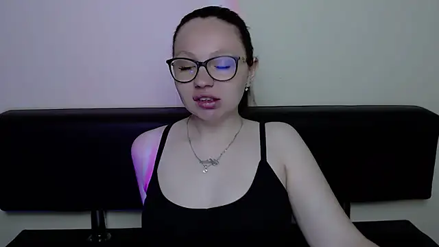 LiliaErmi online show from 17, 5, 2026