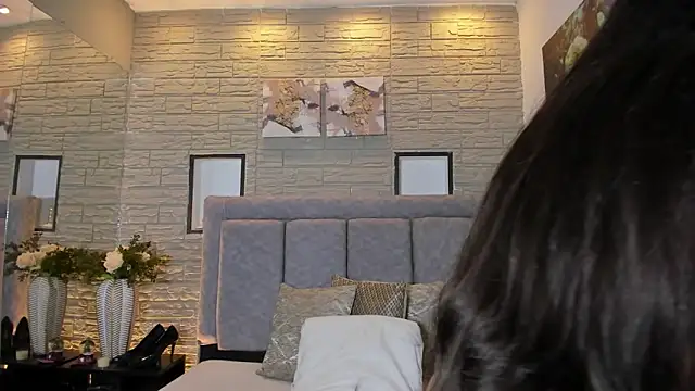 LanaRouse online show from 22, 12, 2025