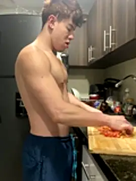 Snapshot of maxxcooper1 chatting on 19, 12, 2025 maxxcooper1 online show from 19, 12, 2025