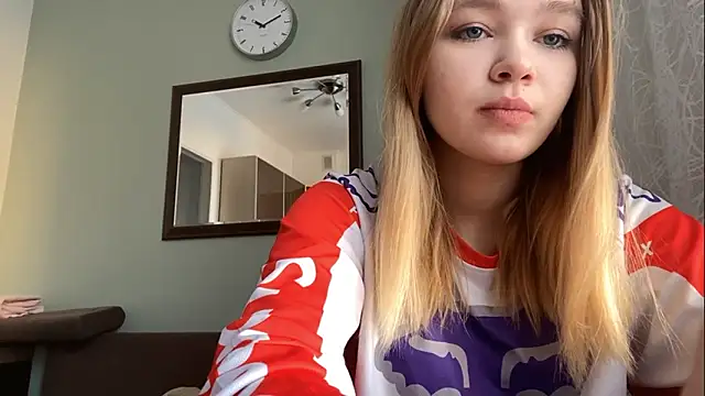 Snapshot of Leifuture chatting on 4, 2, 2026 Leifuture online show from 4, 2, 2026